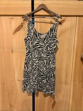 Zebra Print Tie-Waist Dress - Black & Cream XL